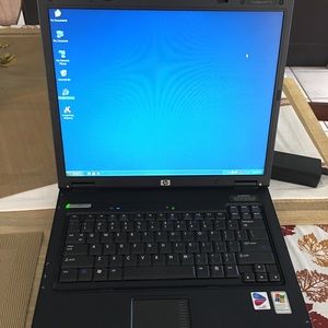 HP Compaq NX6110 (Refurbished). HP Compaq NX6110 (Reacondicionado).